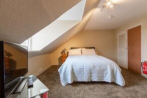 Hubert House Guesthouse