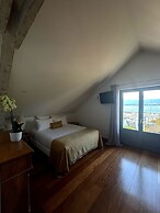La Riviera Victoria
