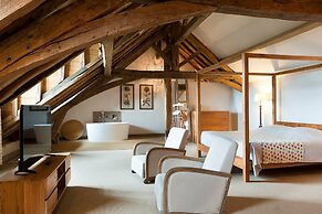 Château de Perreux, The Originals Collection