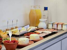 Mercure Saint Raphael Centre Plage