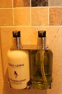 The Collingdale Guest House