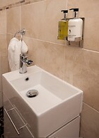 The Collingdale Guest House