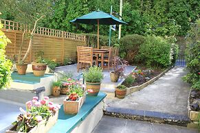 The Collingdale Guest House