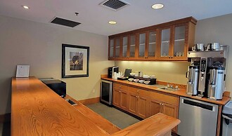 Warren Conference Center and Inn