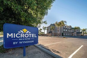 Microtel Inn & Suites by Wyndham Tracy