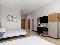 Microtel Inn & Suites by Wyndham Tracy