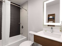 Microtel Inn & Suites by Wyndham Tracy