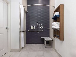 Microtel Inn & Suites by Wyndham Tracy