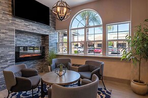 Microtel Inn & Suites by Wyndham Tracy