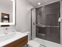 Microtel Inn & Suites by Wyndham Tracy