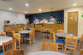 Microtel Inn & Suites by Wyndham Culiacan