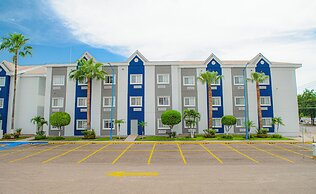 Microtel Inn & Suites by Wyndham Culiacan
