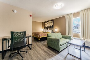 Super 8 by Wyndham Lake Charles Northeast