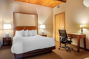 Mountain Edge Suites at Sunapee, Ascend Hotel Collection