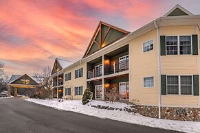 Mountain Edge Suites at Sunapee, Ascend Hotel Collection