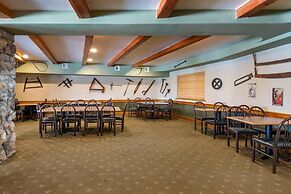Mountain Edge Suites at Sunapee, an Ascend Collection Hotel