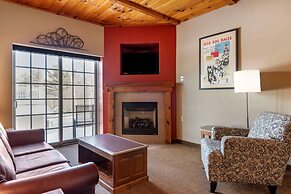 Mountain Edge Suites at Sunapee, Ascend Hotel Collection