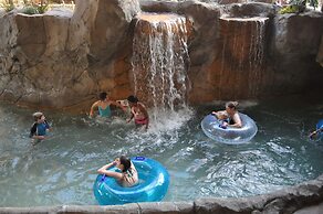 Six Flags Great Escape Lodge & Indoor Waterpark