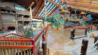 Six Flags Great Escape Lodge & Indoor Waterpark