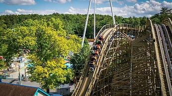 Six Flags Great Escape Lodge & Indoor Waterpark