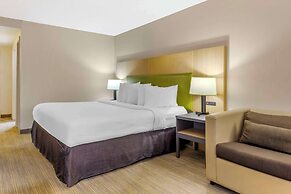 Country Inn & Suites by Radisson, Newport News South, VA