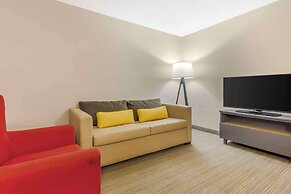 Country Inn & Suites by Radisson, Newport News South, VA