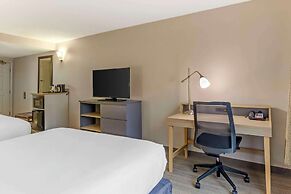 Country Inn & Suites by Radisson, Newport News South, VA