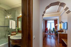 Sultanhan Hotel - Special Class