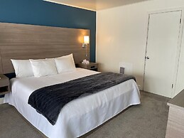 Crown Motel