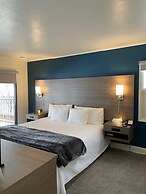 Crown Motel