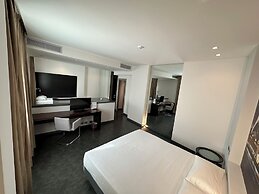 Hotel Cruise