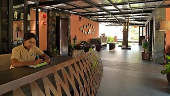 Twin Lotus Resort and Spa - ADULT ONLY