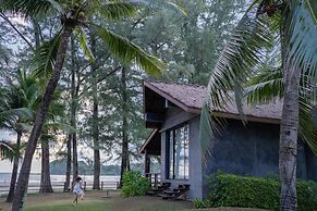 Twin Lotus Resort and Spa - ADULT ONLY