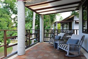 Twin Lotus Resort and Spa - ADULT ONLY