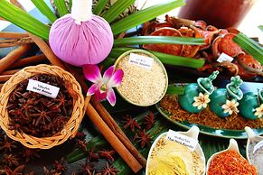 Twin Lotus Resort and Spa - ADULT ONLY