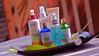 Twin Lotus Resort and Spa - ADULT ONLY