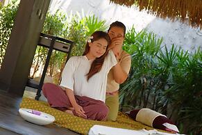 Twin Lotus Resort and Spa - ADULT ONLY