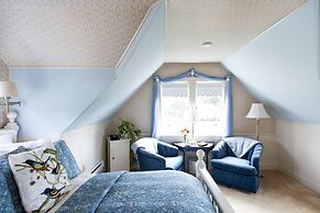 Headlands Inn Bed & Breakfast