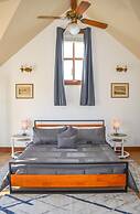 Headlands Inn Bed & Breakfast