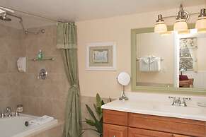 Headlands Inn Bed & Breakfast