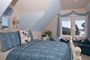Headlands Inn Bed & Breakfast