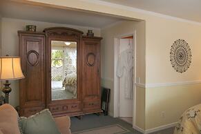Headlands Inn Bed & Breakfast