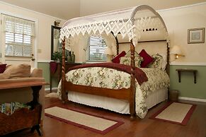 Headlands Inn Bed & Breakfast