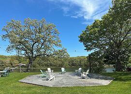 Green Harbor Waterfront Lodging