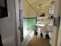 Rugged Country Lodge