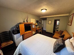 Rugged Country Lodge