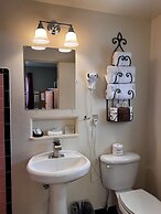 Rugged Country Lodge