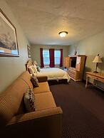 Rugged Country Lodge