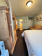 Rugged Country Lodge