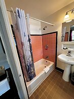 Rugged Country Lodge